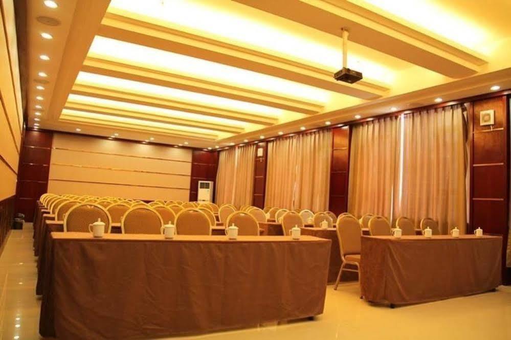 Ronghe Holiday Hotel Shiyan (Hubei) Exterior foto
