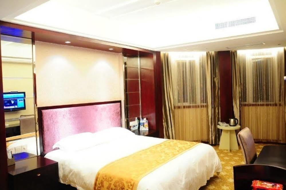 Ronghe Holiday Hotel Shiyan (Hubei) Exterior foto