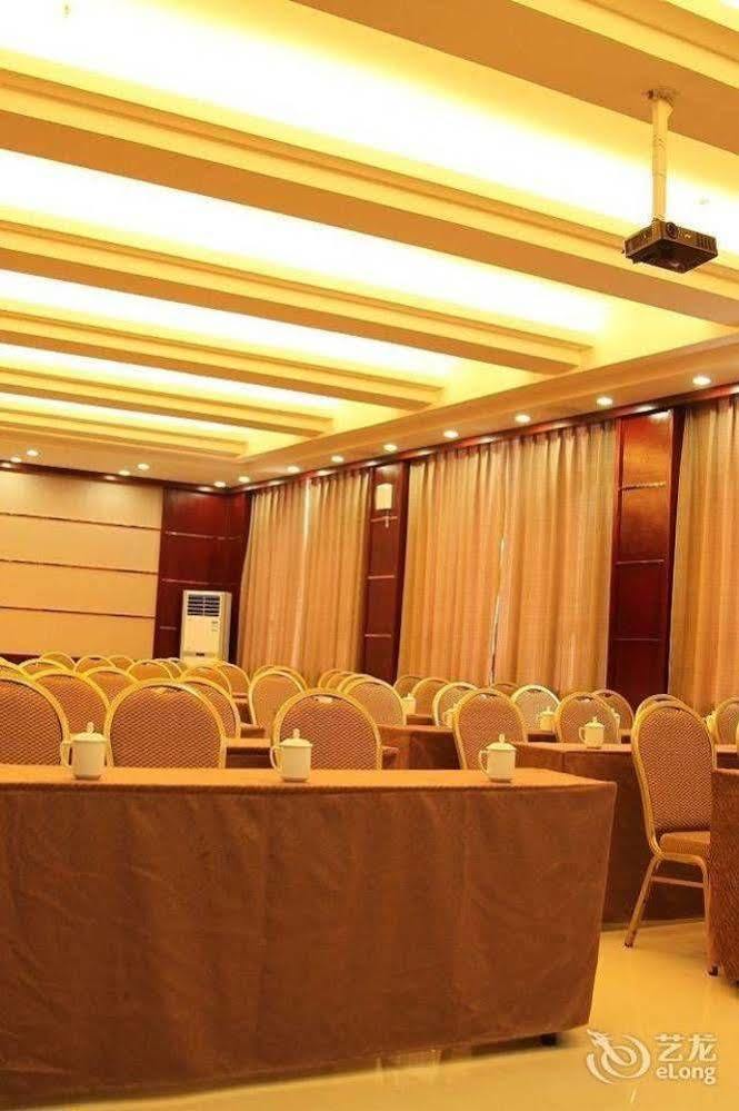 Ronghe Holiday Hotel Shiyan (Hubei) Exterior foto